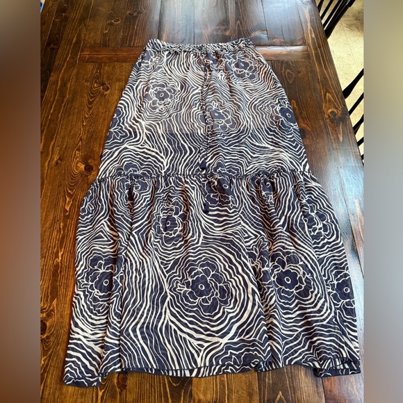 See By Chloe Navy and Cream Floral 100% Silk Maxi Dress - Picture 1 of 6